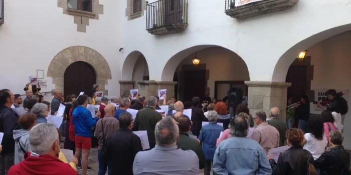 Arenys també condemna l’agressió a Canet de Mar