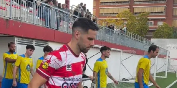 El Catllar perd en els últims minuts davant el Viladecans (1-0)