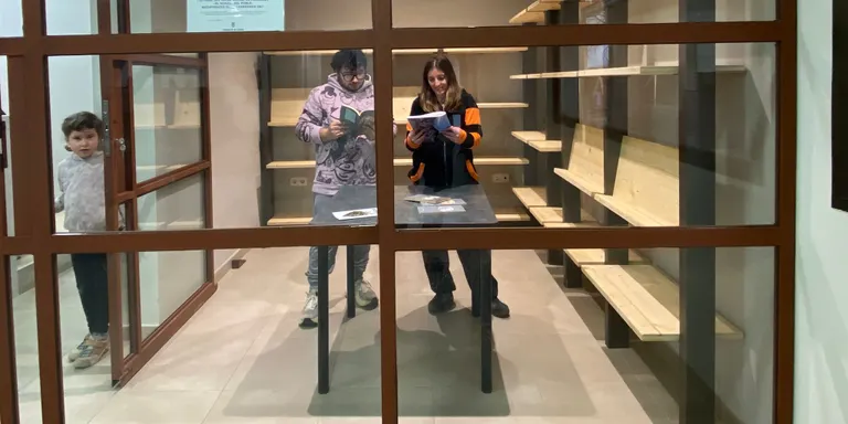 Riner estrena el "Rebost del poble", un punt d'informació turística i cultural i de venda de productes de proximitat