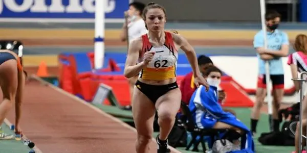 La rierenca Aina Calbó, 5a en la prova de salt de llargada en el Campionat de Catalunya de Clubs Sub20