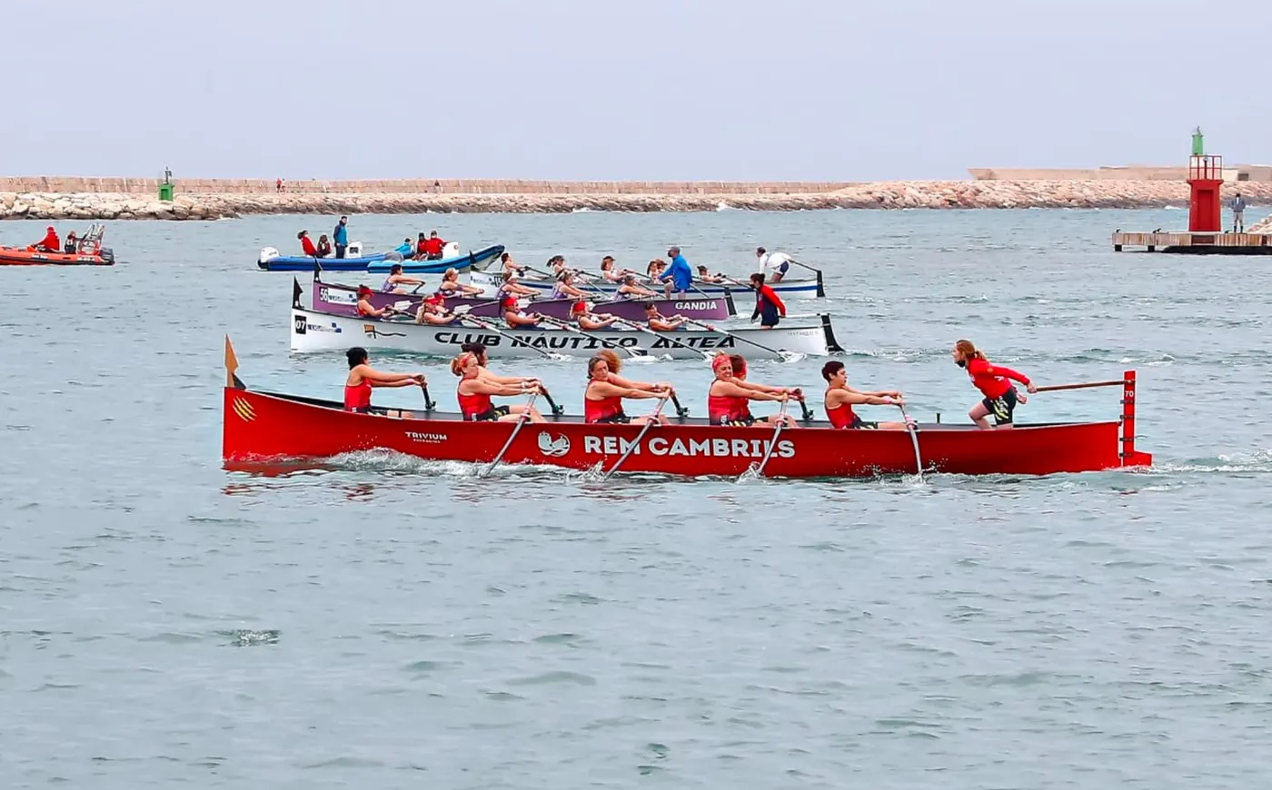 Cambrils celebra aquest cap de setmana la 1a Regata de la Lliga Catalana de Llagut