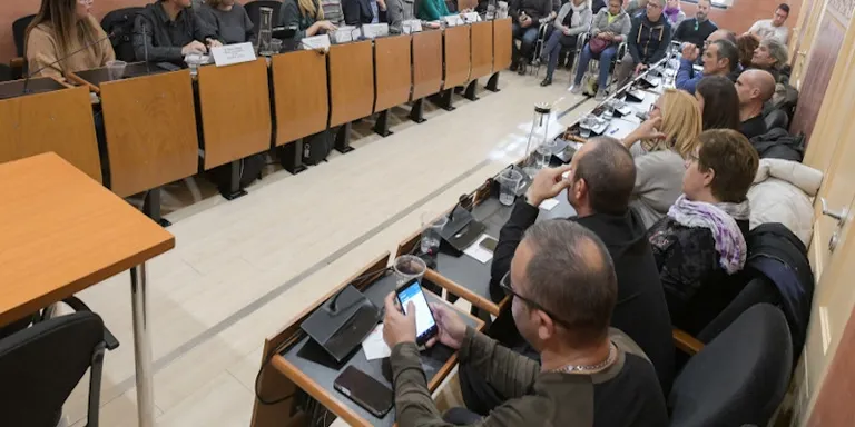 El ple de l’Ajuntament dona suport als treballadors de Continental