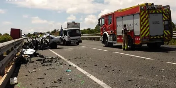 Un home mor en un accident de trànsit a l'N-340 a la Pobla de Montornès
