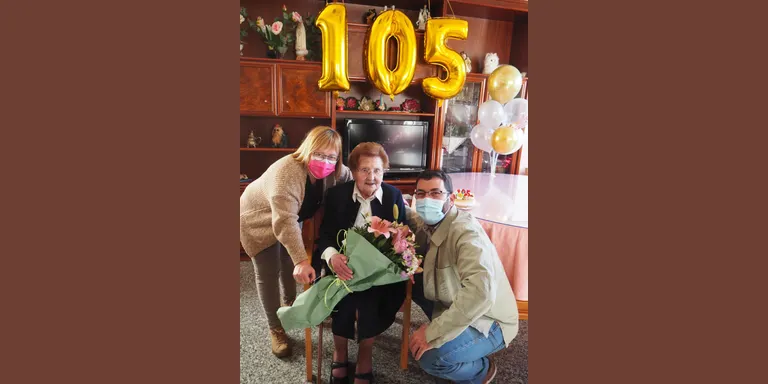Felicitació institucional a Presentació Farràs Vilanova pels seus 105 anys