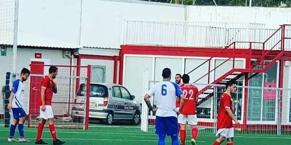 La Canonja frena la bona ratxa del Roda de Barà (0-2)