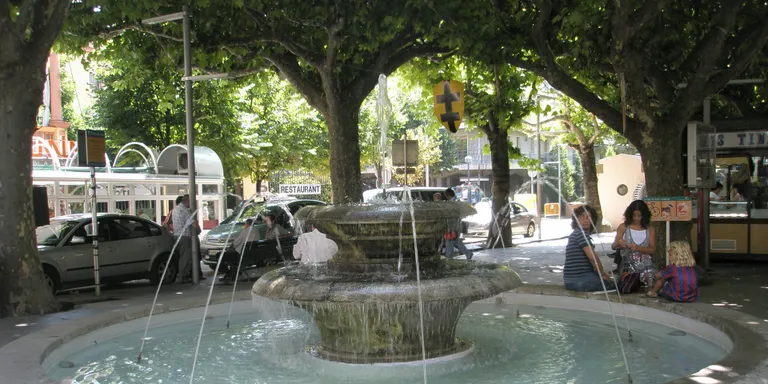 Finalitzades les obres de renovació de la font del Passeig de la Seu