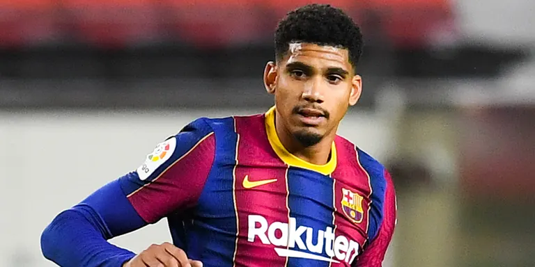 Ronald Araujo entra en la convocatòria per la Supercopa