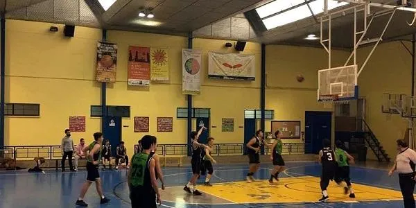 El Júnior del CB Baix Gaià cau contra la Salle Ploms Reus però manté el lideratge (68-63)