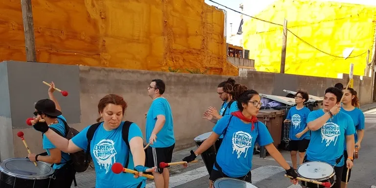Uns 200 rubinencs segueixen la Tabalada de Festa Major