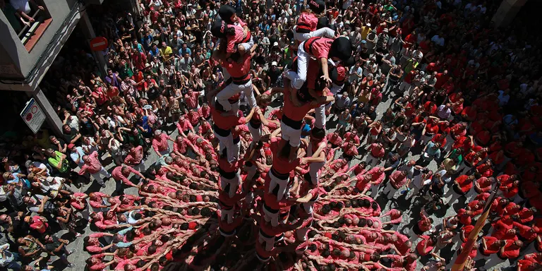 Les colles escalfen motors per Sant Fèlix