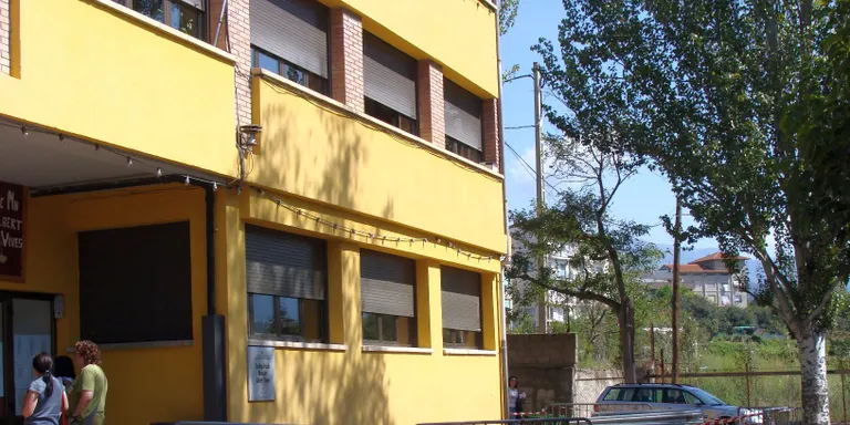 Progrés insta l'Ajuntament a reparar la teulada del col.legi Albert Vives