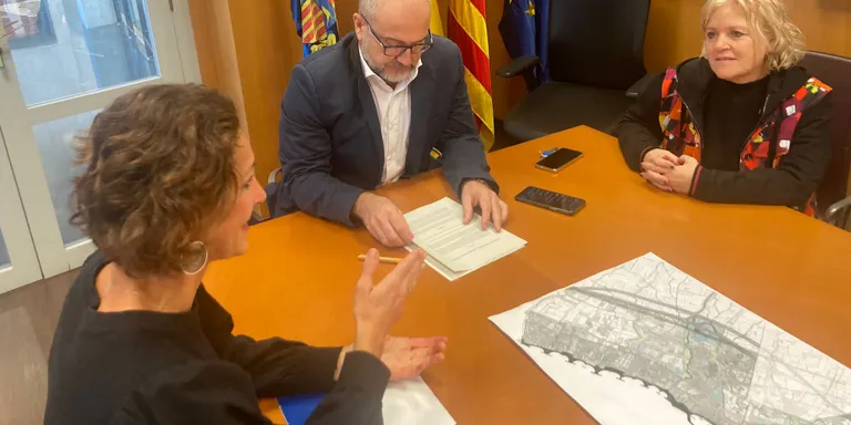 L’Ajuntament de Cambrils i Comaigua renoven el conveni d’ajuts a persones amb problemes econòmics