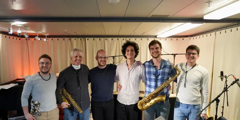 El prestigiós saxofonista Dick Oatts acompanyarà aquest dissabte el grup The Dam Jawn al Teatre del Casal