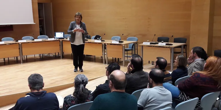 Els representants polítics a l'Ajuntament es formen en polítiques LGTBI+