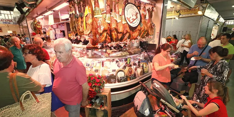La II Jornada Gastronòmica al Mercat de Mas Enlaire de Blanes serveix més de 3.000 tastets