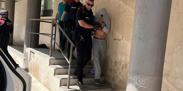 Presó provisional i sense fiança per al presumpte autor de la mort a trets del jove de Sant Hipòlit de Voltregà