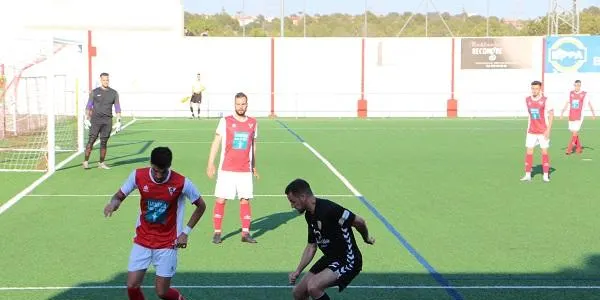 L’Atlètic Roda de Berà sucumbeix davant el Cambrils Unió (3-0)
