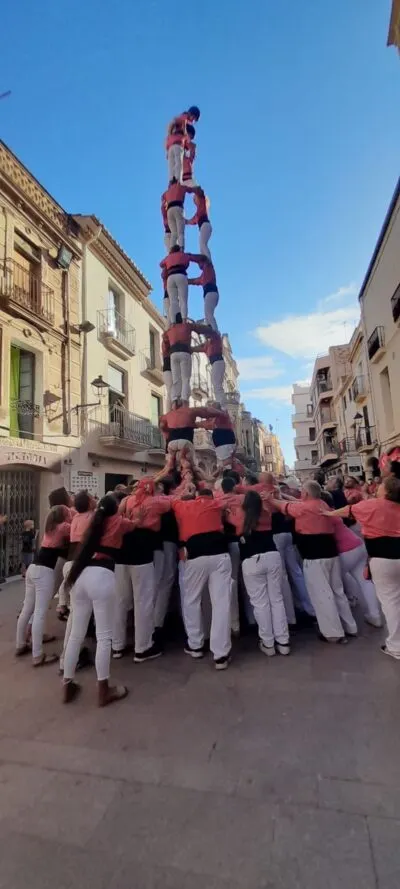 La Colla Vella dels Xiquets de Valls completa una bona actuació a l’Arboç