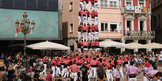 La Colla Vella dels Xiquets de Valls llueix castells de 7 a la Mercadal