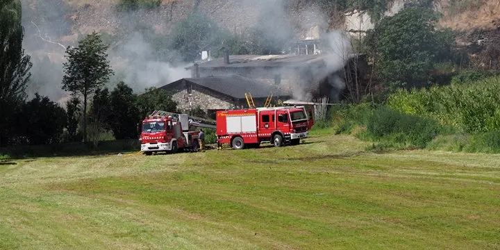 Incendi en un habitatge de Castellciutat