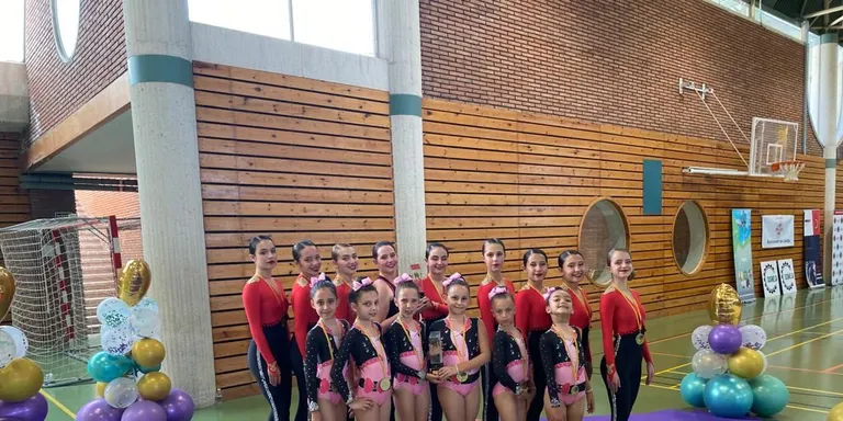 Els equips 8-10 i junior de programa curt del Club Gimnàstica Estètica i Rítmica Constantí es proclamen campions de Catalunya