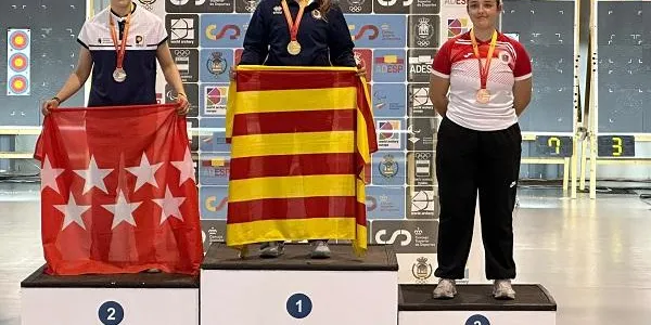 La catllarenca Èlia Canales es proclama campiona d’Espanya d’Arc Recorbat en Sala a Valladolid