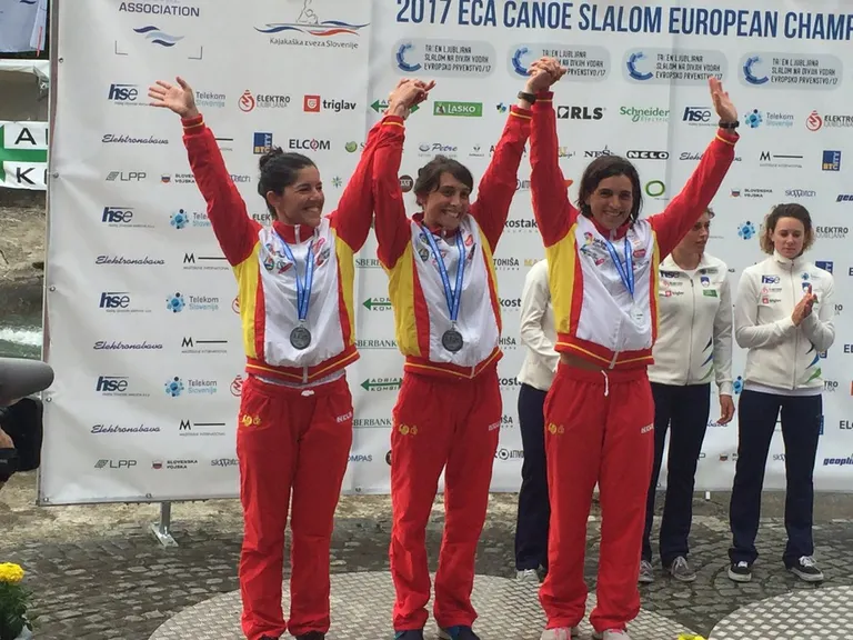 Maialen Chourraut, Marta Martínez i Irati Goikoetxea, plata en patrulles a l'Europeu d'Eslàlom