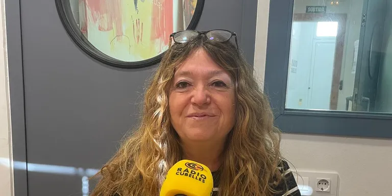Yolanda Vallés explica el programa Reempresa al magazín 'Cubelles Tot un món'