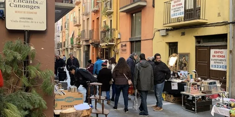 Obertes les inscripcions per optar a una parada al mercat de segona mà de la Seu d'Urgell 'Els Encants dels Canonges'