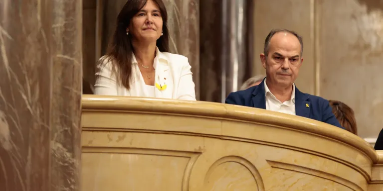 Els consellers de Junts posen el càrrec a disposició del partit, que avui debat si marxa del Govern