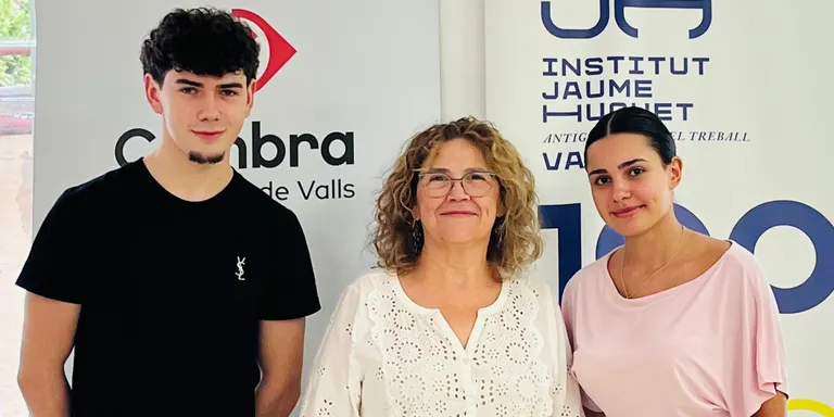 Alumnes i comerciants de Valls s’uneixen per transformar el comerç local