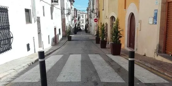En marxa les restriccions en el trànsit rodat al carrer Martí d’Ardenya d’Altafulla