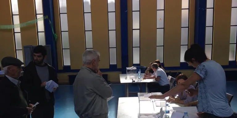 La normalitat "absoluta" marca l'inici de la jornada electoral del 24-M