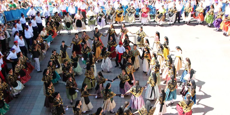 Balladors i balladores del Ball Cerdà, convocats a una reunió