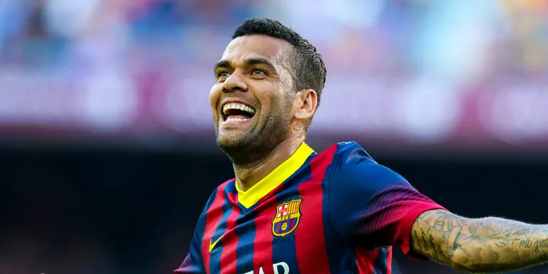Dani Alves serà presentat oficialment dimecres a porta oberta (14h)