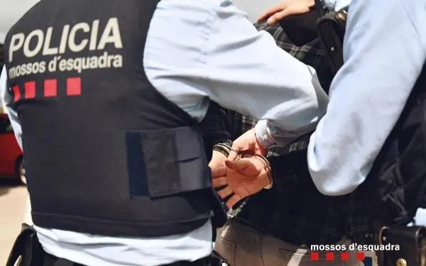 Detenen a Creixell tres persones per haver robat en comerços d'Altafulla i de Torredembarra