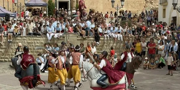 El Ball de Cavallets de Torredembarra celebra els seus 30 anys amb una exposició - gimcana