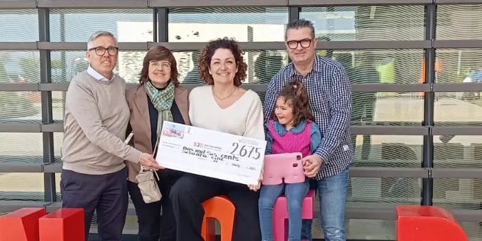 Es lliura la recaptació de la caminada popular a l’Hospital de Sant Joan de Déu