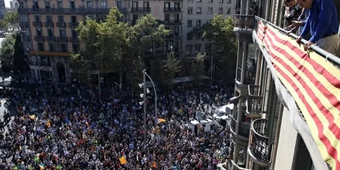 Diversos arenyencs s’han desplaçat a la mobilització ciutadana a Barcelona contra la intervenció del govern