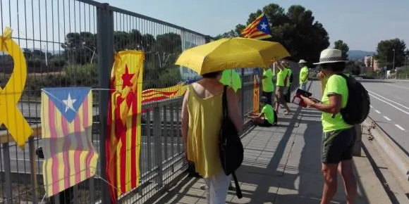 Les entitats i partits sobiranistes han convocat concentracions per aquest vespre a les 20h coincidint amb la fi del judici als encausats pel procés d'Independència de Catalunya. A Caldes la concentració serà a la plaça de la Font del Lleó