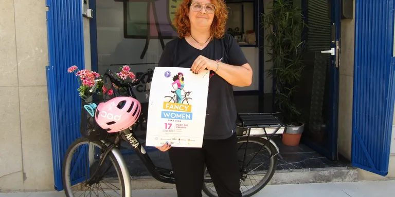 Laura Moreno: “La Fancy Women Bike Ride reivindica l’ús de la bicicleta com alternativa als cotxes a les ciutats”