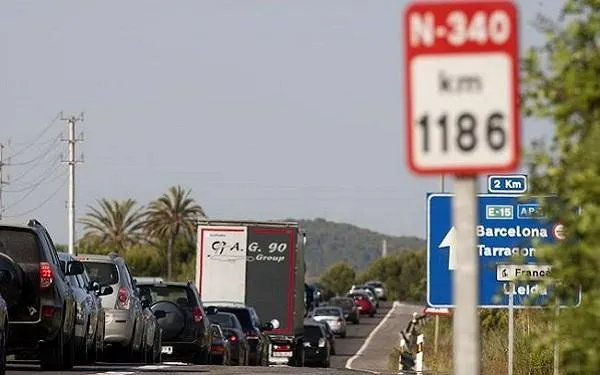 El ministre de Foment nega haver fixat l'1 de gener com la data per començar a aplicar el desviament de camions de l’N-340