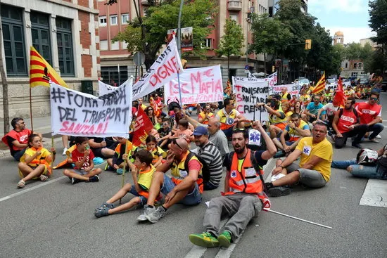 Vaga indefinida dels treballadors de les ambulàncies de l'Alt Maresme i Girona