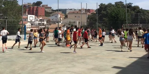 El Casal d'Estiu Municipal ha donat avui el tret de sortida amb 250 places ofertades que han quedat superades per les demandes