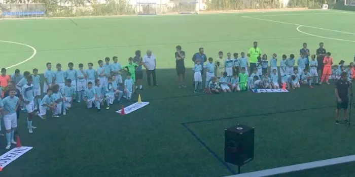 El Girona i el Llagostera guanyadors del torneig organitzat pel Club de Futbol Sinera United