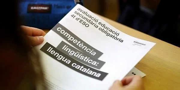 Prop de 120 alumnes de 4t d’ESO de l’Institut d’Altafulla s’examinen de les proves de competències bàsiques