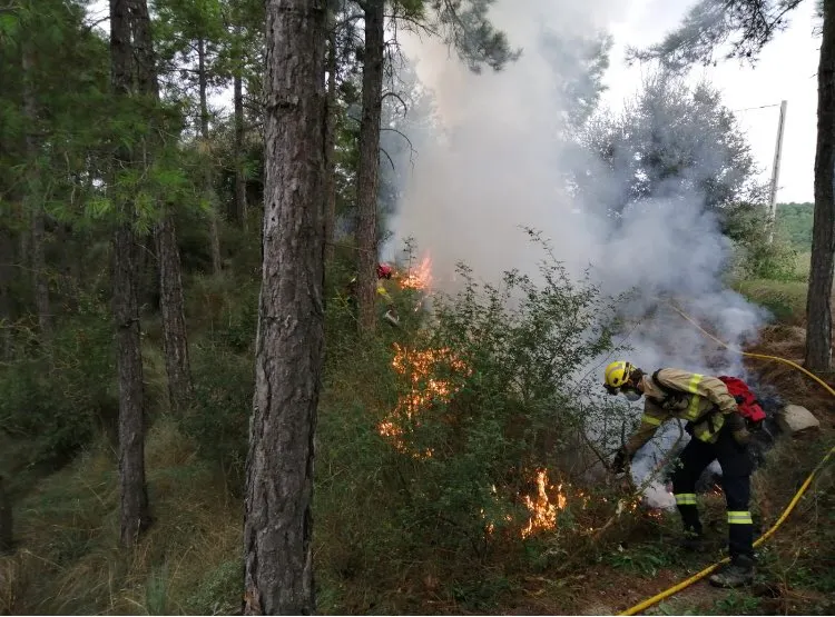 Els Bombers informen de la realització d'una crema prescrita dijous a Navès