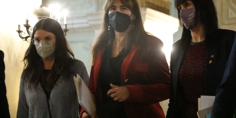Borràs defensa l'aturada del Parlament per "l'extrema gravetat" que suposa la retirada de l'escó de Juvillà