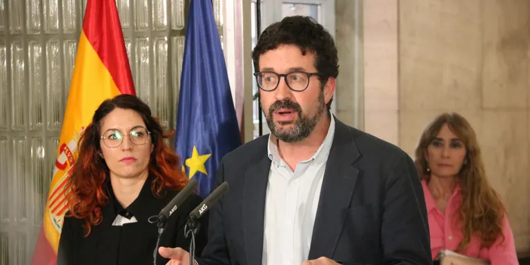 El govern espanyol oferirà una pujada del salari mínim superior al 4% si les patronals es demarquen de l'acord