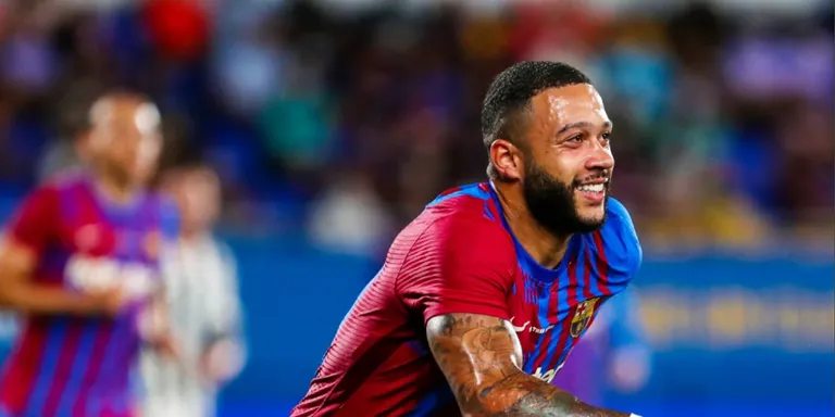 Depay i Èric Garcia seran inscrits a La Lliga aquest dissabte